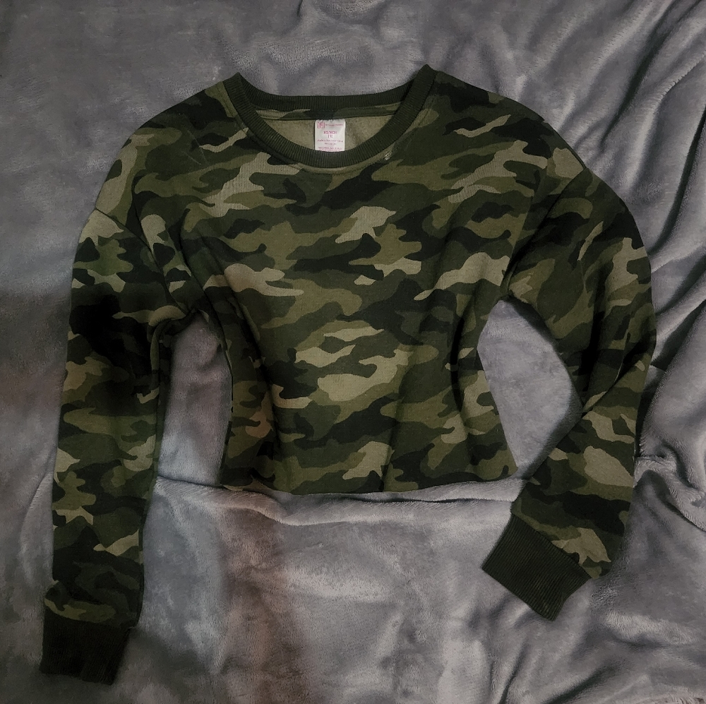 military print crop top
